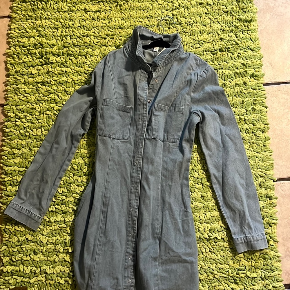 Light washed blue denim dress size small brand- wild honey with tags